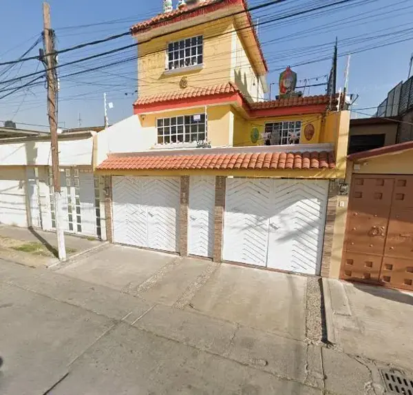 Casa en venta en Bosques de Aragon, Nezahualcóyotl — foto 3 de 17
