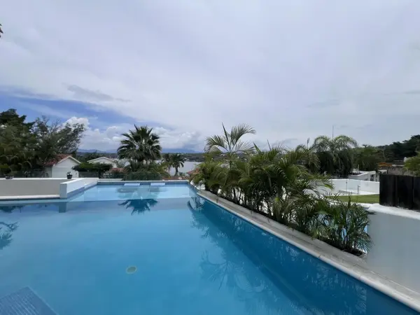 Casa en venta en Tequesquitengo, Jojutla — foto 2 de 31