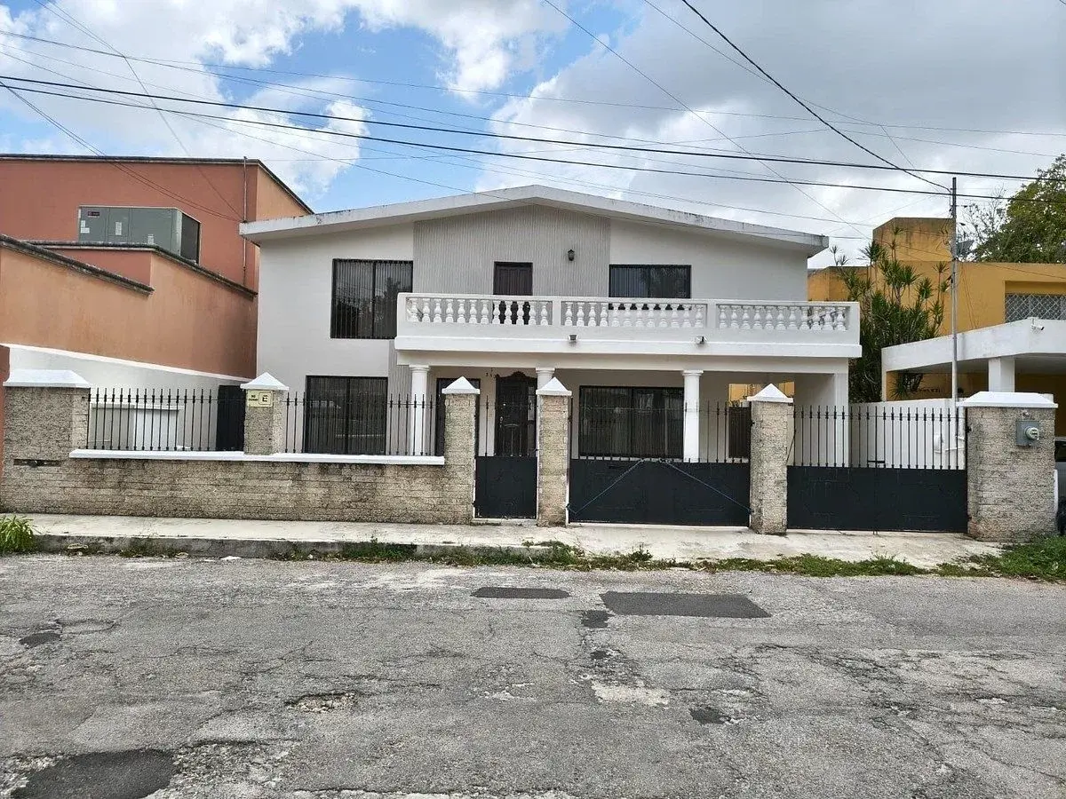 Casa en renta en Campestre, Mérida — foto 1 de 32