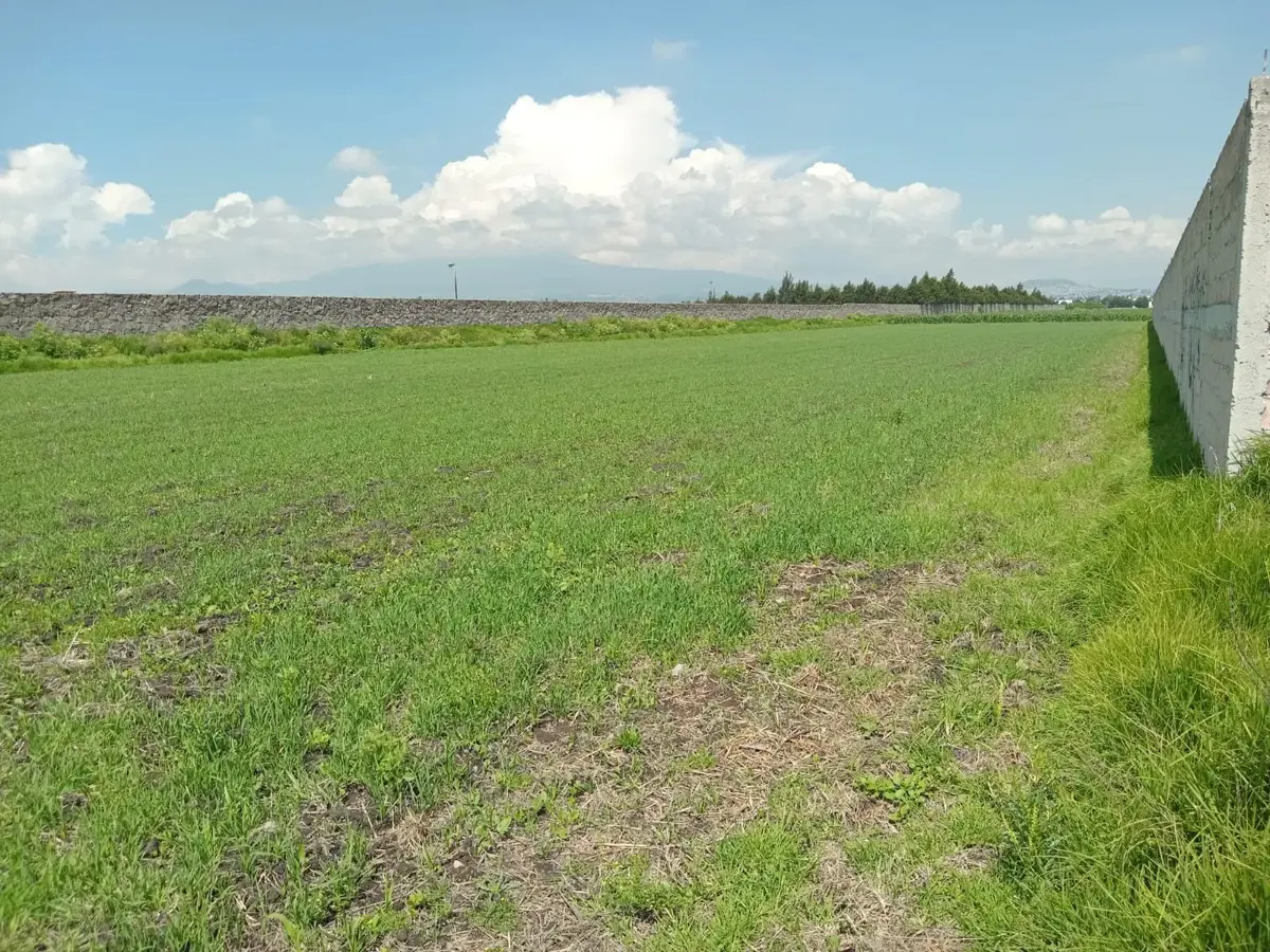 Terreno en venta en San Miguel Totocuitlapilco, Metepec — foto 1 de 3