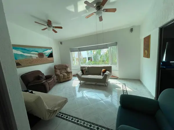 Casa en renta en Lomas de Cocoyoc, Atlatlahucan — foto 3 de 8