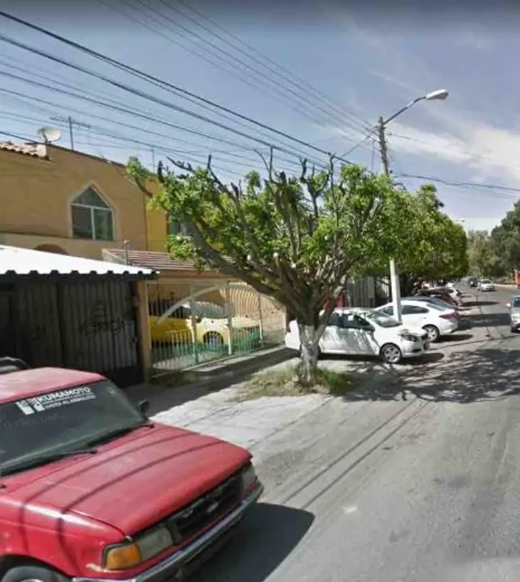Casa en venta en Lomas de Zapopan, Zapopan — foto 1 de 5