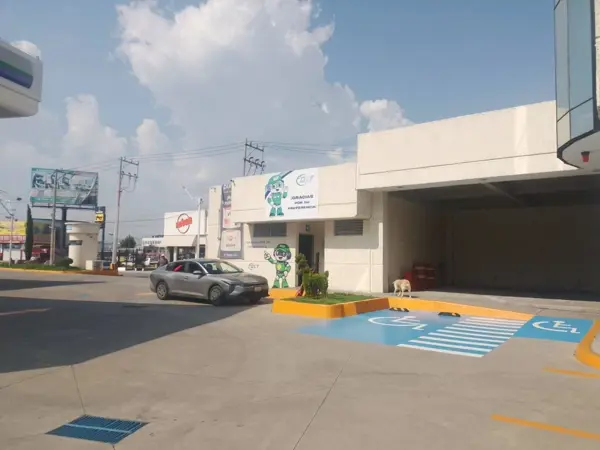 Local en renta en San Salvador Tizatlalli, Metepec — foto 3 de 8