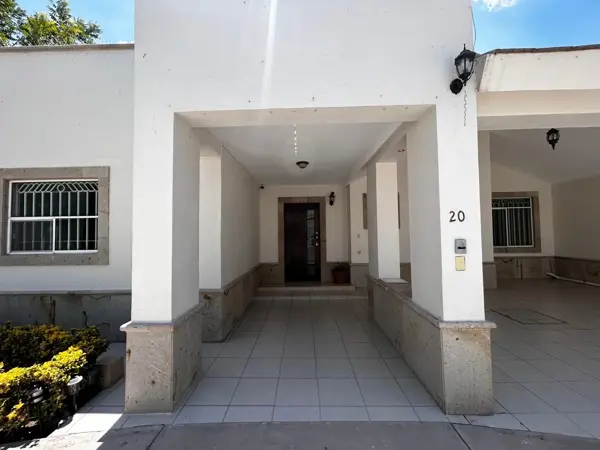 Casa en renta en Residencial Senderos, Torreón — foto 2 de 22