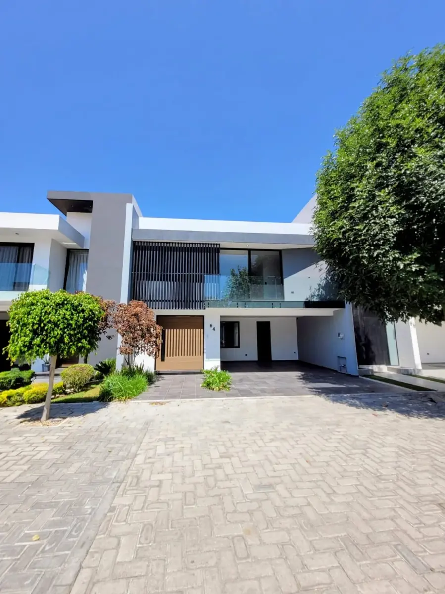 Casa en venta en Lomas de Angelópolis, San Andrés Cholula — foto 1 de 27