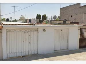 Casa en venta en Villa de las Flores 1a Sección (Unidad Coacalco), Coacalco de Berriozábal — foto 3 de 9