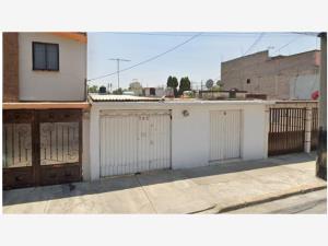 Casa en venta en Villa de las Flores 1a Sección (Unidad Coacalco), Coacalco de Berriozábal — foto 2 de 9