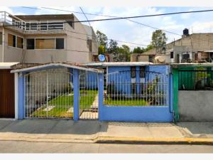 Casa en venta en Villa de las Flores 1a Sección (Unidad Coacalco), Coacalco de Berriozábal — foto 2 de 12