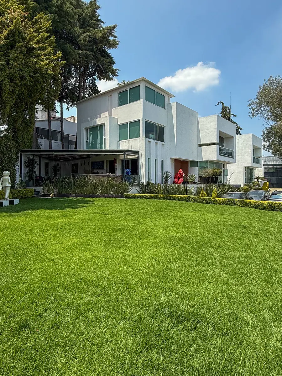 Casa en venta en San Nicolás Totolapan, La Magdalena Contreras — foto 1 de 33