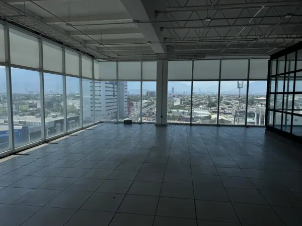 EN RENTA OFICINAS ACONDICIONADAS PLAZA ANTALYA GUADALUPE NL