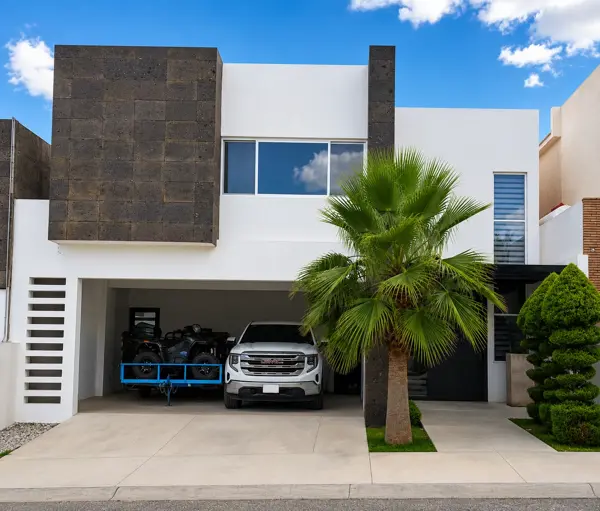 CASA EN VENTA EN BOSQUES DEL VALLE, CHIHUAHUA