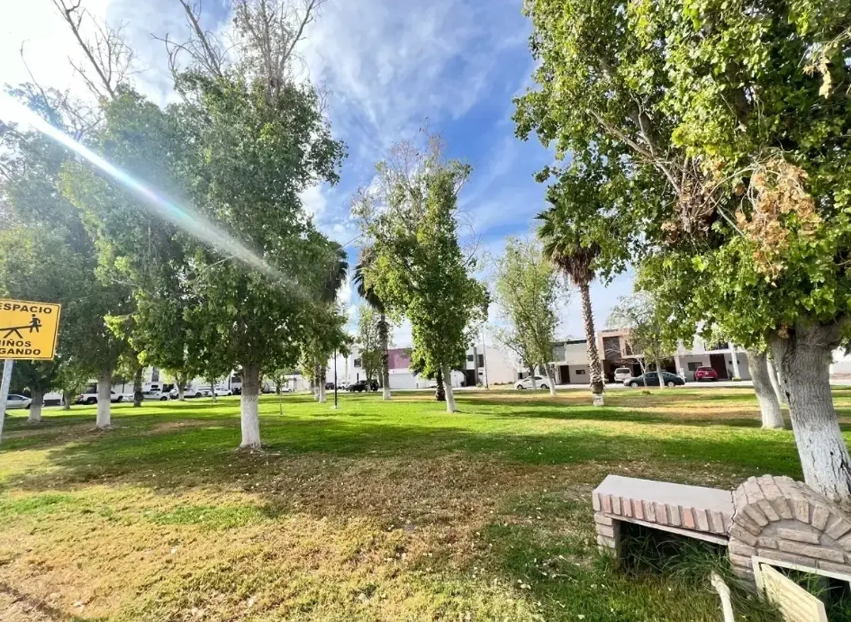 Vista 2 de Terreno en Venta en Villas del Renacimiento, Torreón, Coahuila de Zaragoza