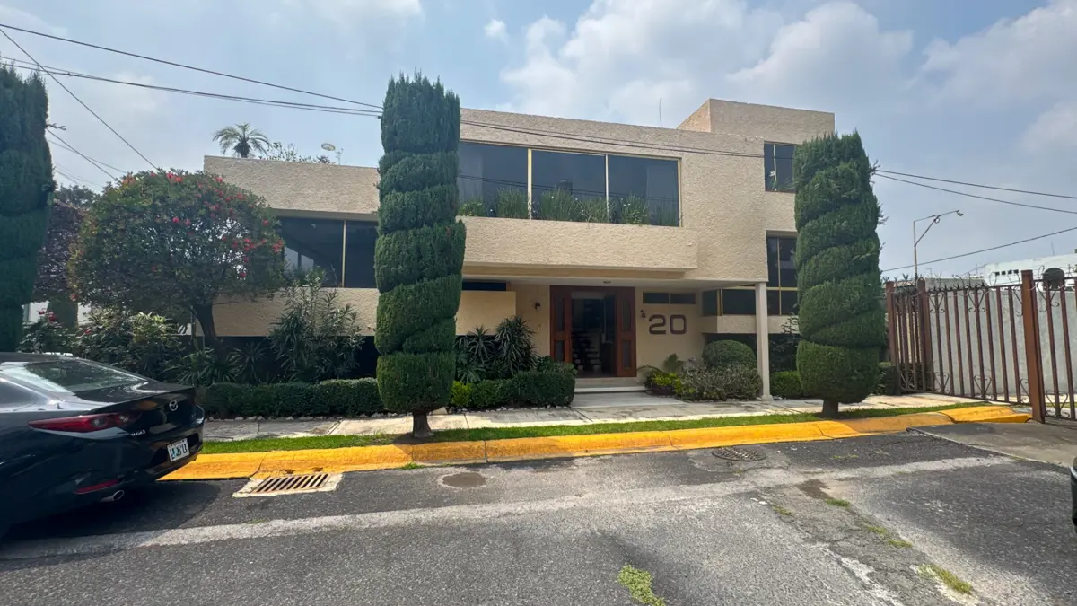 Casa en venta en Lomas de Santa Cruz, Naucalpan de Juárez — foto 1 de 60