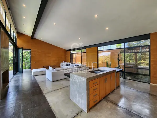 Casa en venta en Avandaro, Valle de Bravo — foto 3 de 35