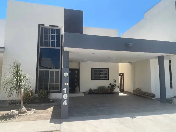 Venta casa en Villas del Renacimiento