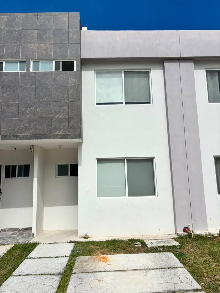 Casa en renta en Jardines del Sur 6, Benito Juárez — foto 1 de 19