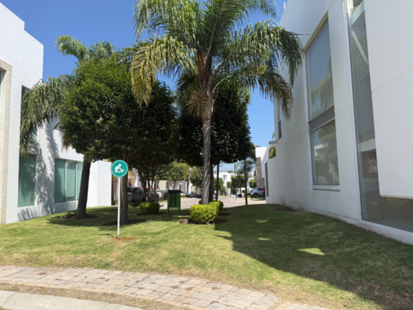 Casa en renta en Lomas de Angelópolis, San Andrés Cholula — foto 3 de 21