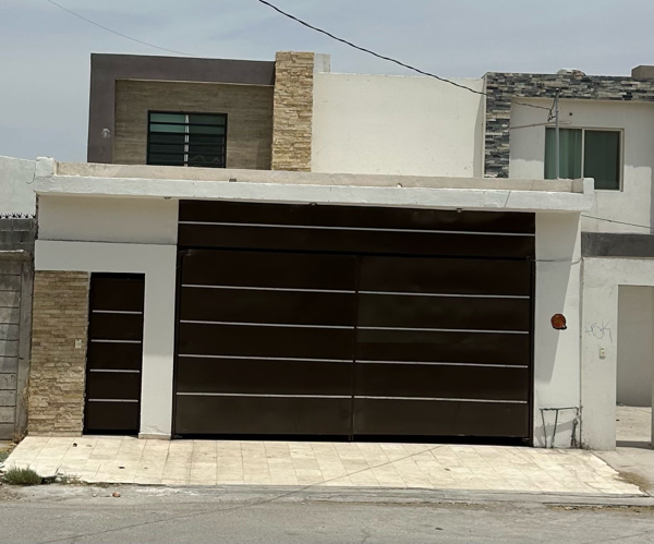 Casa en venta en Filadelfia, Gómez Palacio — foto 2 de 27