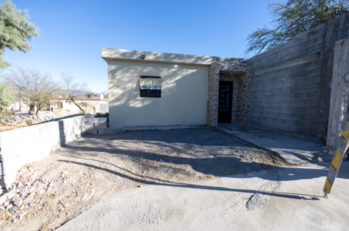Casa en venta en Castaños Centro, Castaños — foto 1 de 13
