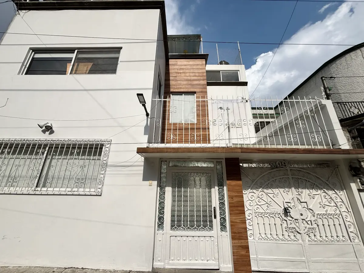 Casa en venta en Miravalle, Benito Juárez — foto 1 de 34