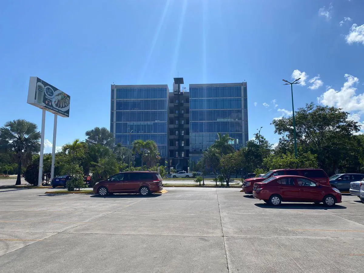 Oficina en venta en Cruz de Servicios, Playa del Carmen — foto 1 de 14
