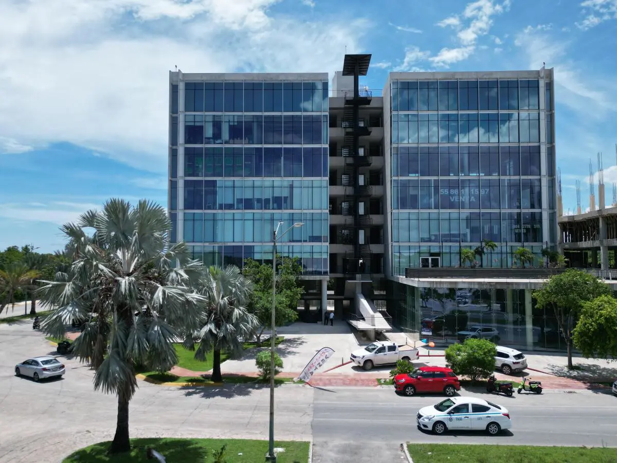 Oficina en venta en Nuevo Centro Urbano, Playa del Carmen — foto 1 de 16