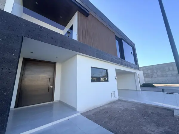 Casa en venta en Las Trojes, Torreón — foto 2 de 23