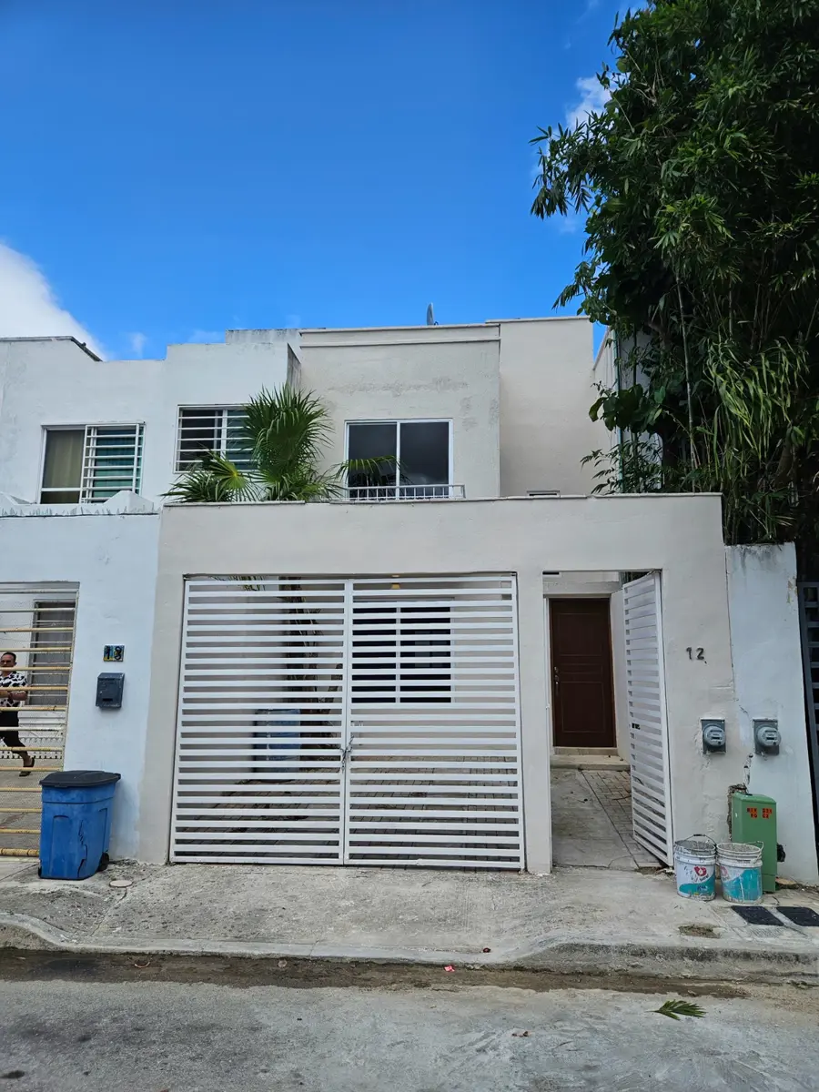 Casa en venta en La Toscana, Playa del Carmen — foto 1 de 17