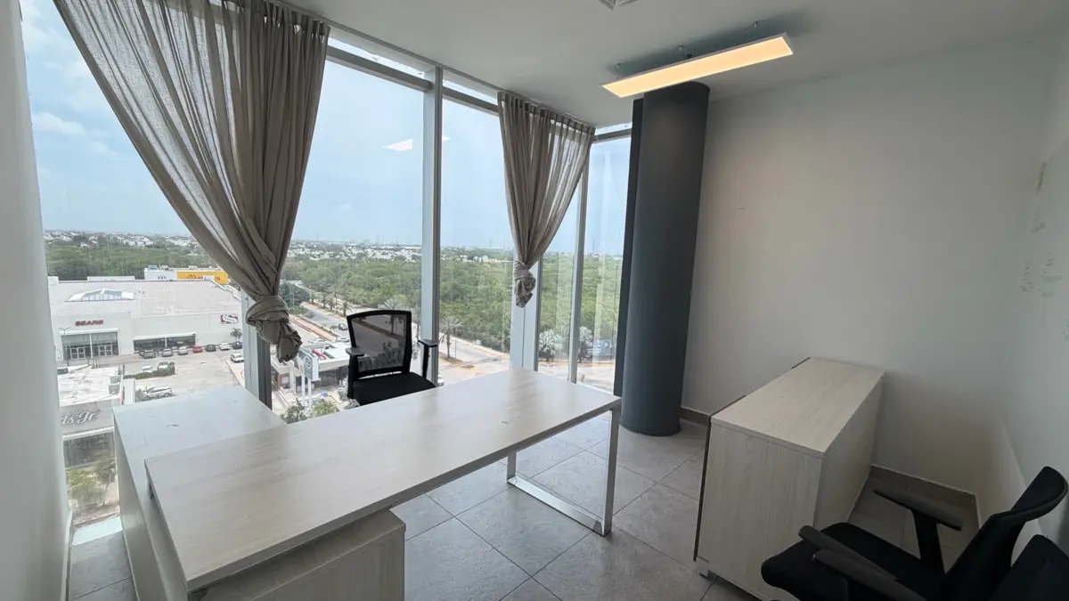 Oficina en renta en Cruz de Servicios, Playa del Carmen — foto 1 de 24