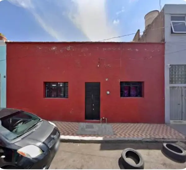 COLONIA OBLATOS !!!! CASA EN VENTA PARA REMODELAR