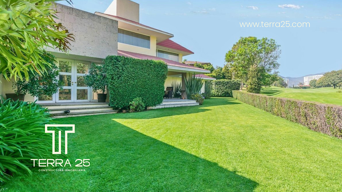 Casa en venta en Lomas Country Club, Huixquilucan — foto 1 de 14