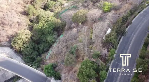 Terreno en venta en Interlomas, Huixquilucan — foto 2 de 4