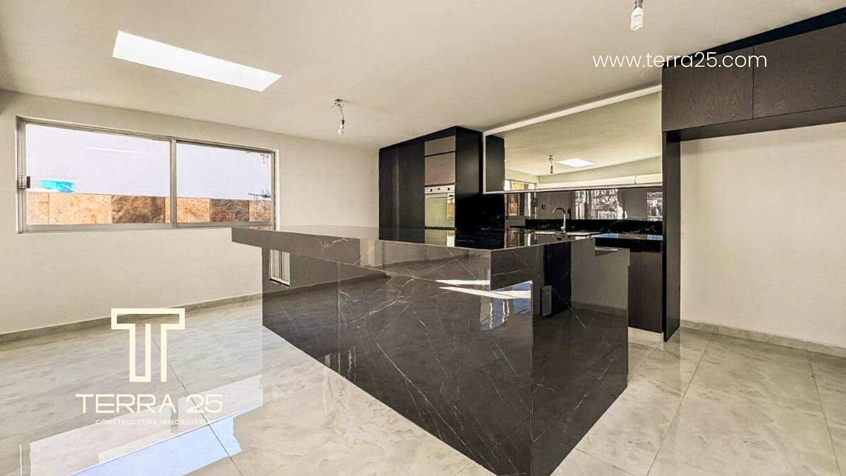 CASA SEMI REMODELADA EN VENTA EN LOMAS DE SAN MATEO CASA SEMI REMODELADA EN VENTA EN LOMAS DE SAN MATEO