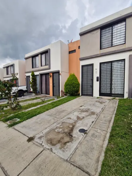 Casa en venta en Vista Sur Residencial, Tlajomulco de Zúñiga — foto 2 de 36