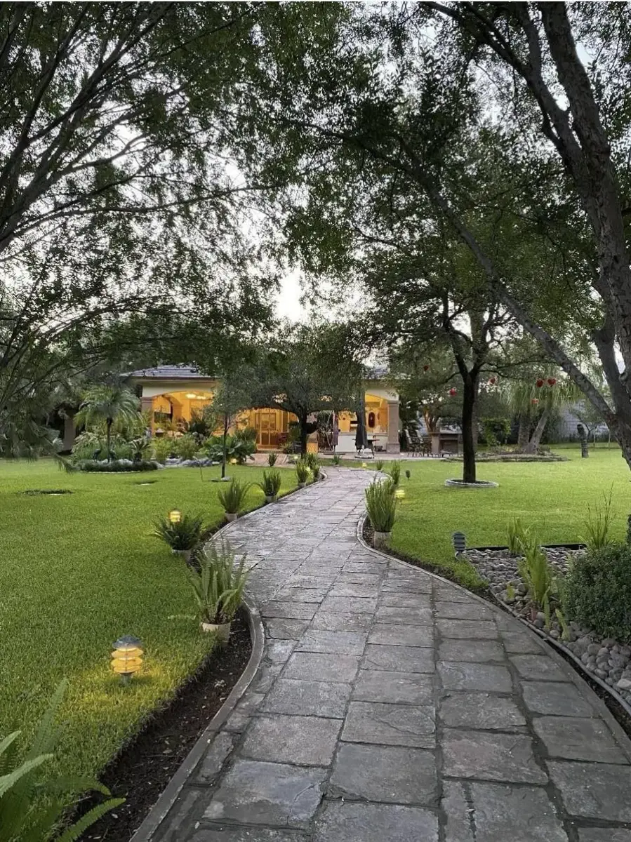 Quinta en venta en Los Cristales, Monterrey — foto 1 de 36