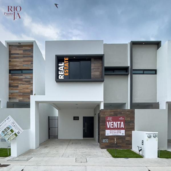 Casa en Punto Rioja, Colima, Colima