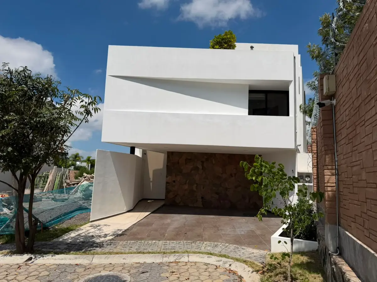 Casa en renta en Lomas de Angelópolis, San Andrés Cholula — foto 1 de 23