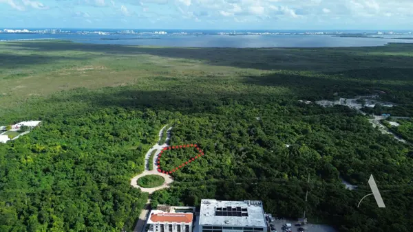 Terreno en venta en Cancún Centro, Benito Juárez — foto 3 de 8