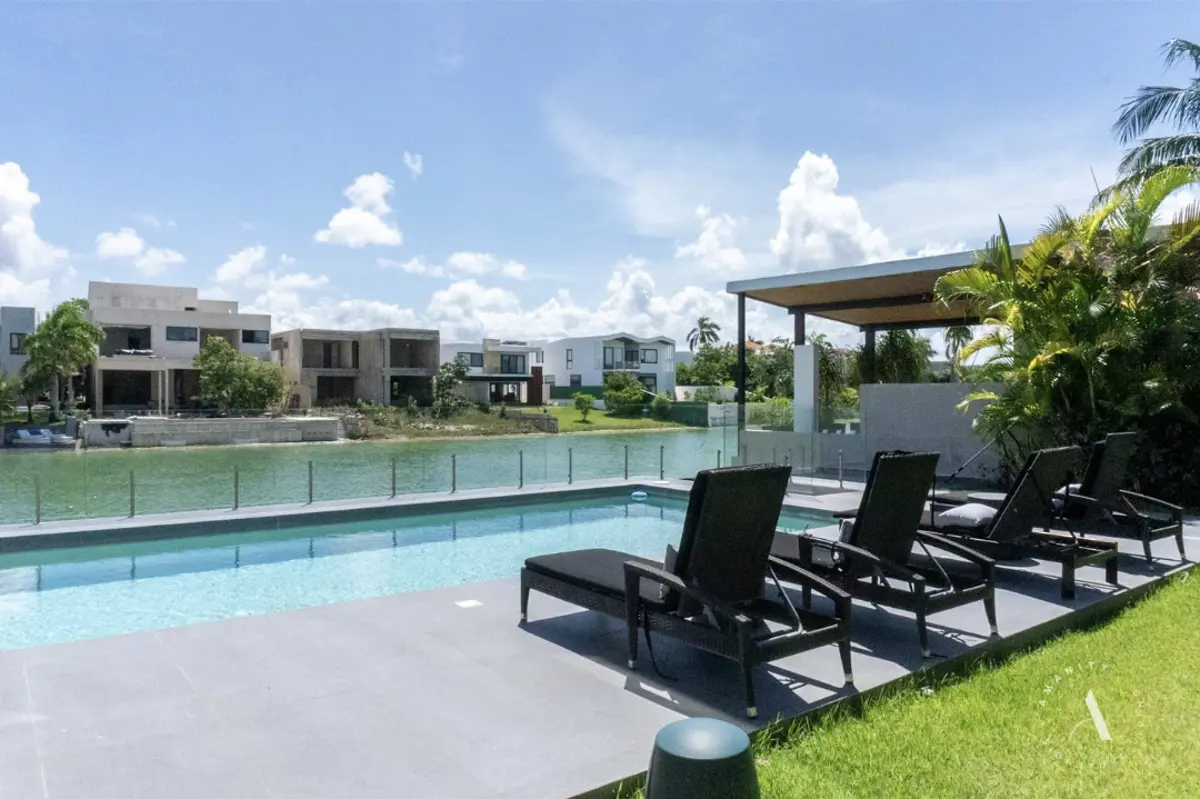 Casa en venta en Lagos del Sol, Benito Juárez — foto 1 de 53