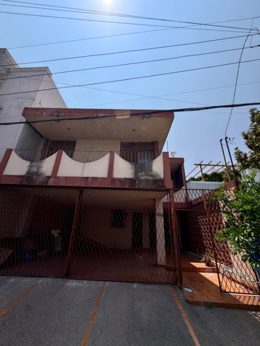 CASA EN VENTA EN MONTERREY CASA EN VENTA EN MONTERREY
