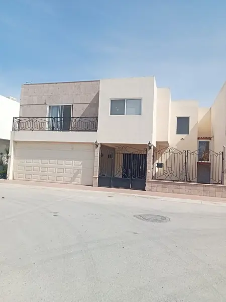 Casa en venta en Los Arrayanes, Gómez Palacio, Durango