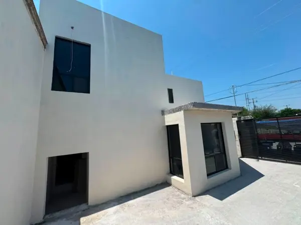 Casa en Venta en Nuevo Leon, Guadalupe, Nuevo León 3