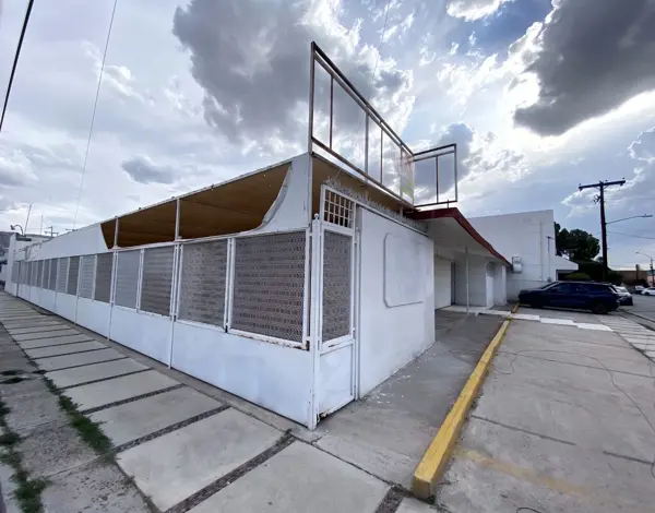 Edificio en renta en Ampliación los Ángeles, Torreón — foto 2 de 28
