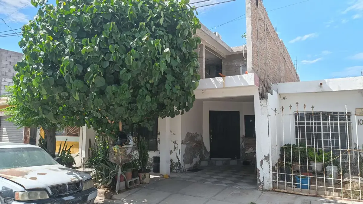 CASA EN VENTA EN COLONIA MAYRAN EN TORREON COAHUILA CASA EN VENTA EN COLONIA MAYRAN EN TORREON COAHUILA