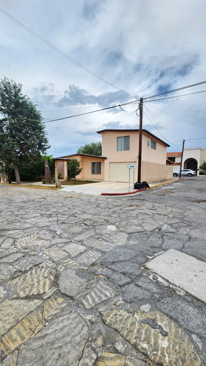 Casa en venta en Las Huertas, Saltillo — foto 1 de 21