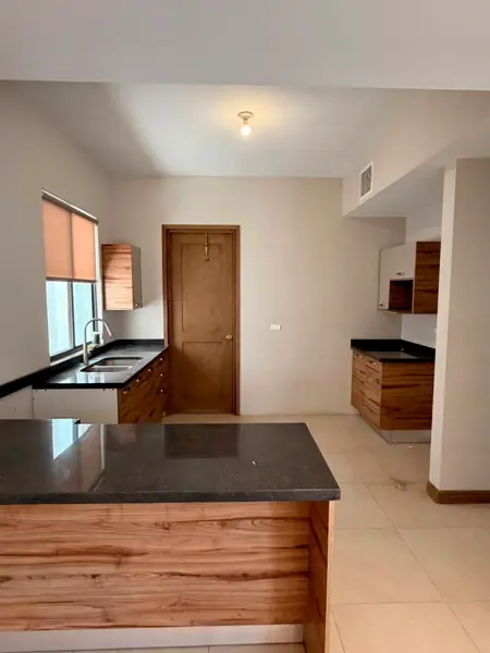 Casa en venta en Campos Eliseos, Juárez — foto 3 de 18