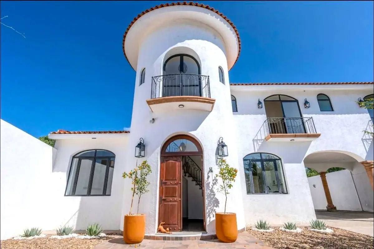Casa en venta en Vista Antigua, San Miguel de Allende — foto 1 de 38