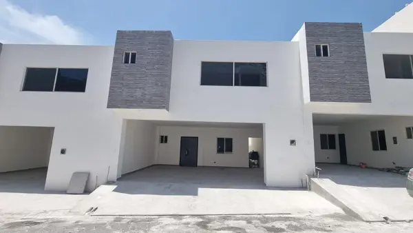 Casa en venta en Cumbres del Valle, Santa María, Monterrey