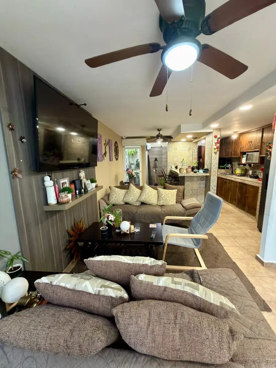 Casa en venta en Infonavit Camioneros, Coatzintla — foto 1 de 54