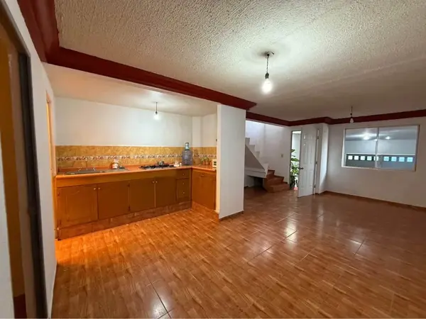 Casa en venta en Villas de la Loma, Morelia — foto 2 de 24